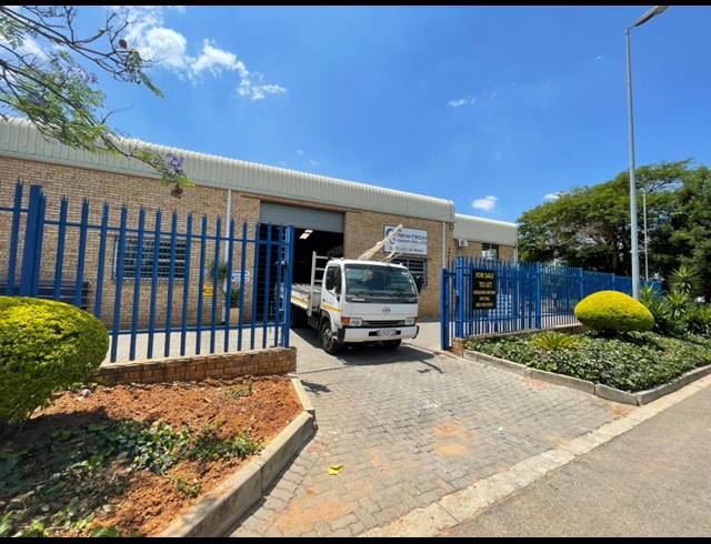 1,177M² WAREHOUSE TO LET IN KYA SANDS